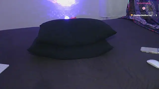 MrsNehir online show from 01-13-26, 11:04