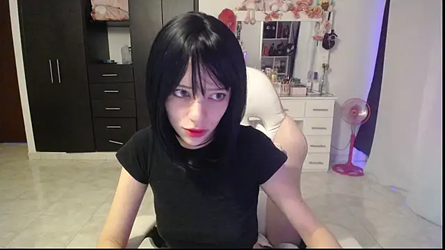 Snapshot of Elizabeth_rose02 chatting on 09-18-25, 10:56 Elizabeth rose02 online show from 09-18-25, 10:56