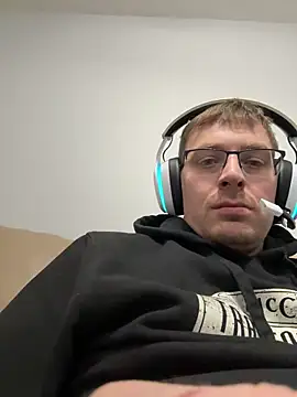 Snapshot of jungleking_88 chatting on 01-17-26, 01:43 jungleking 88 online show from 01-17-26, 01:43