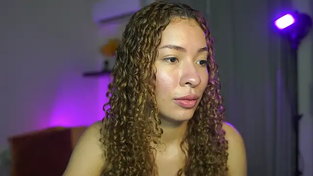 isabella-garcia- online show from 09-23-25, 01:52