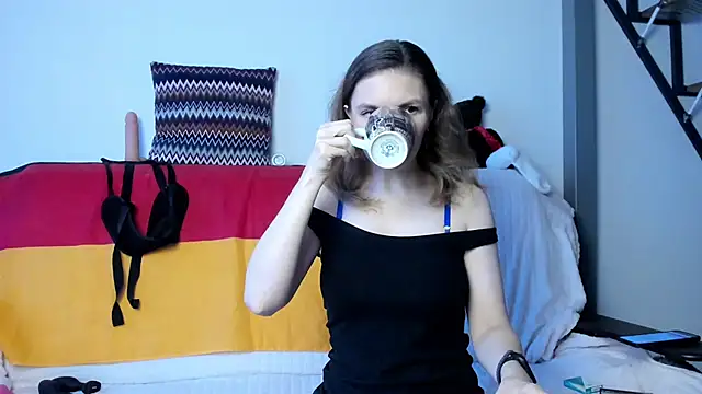 Katherine Twilight online show from 12-15-24, 07:13