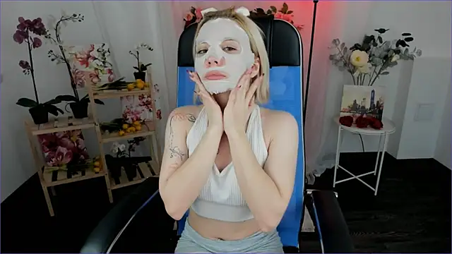 AuroraWrenfield online show from 01-07-26, 12:46