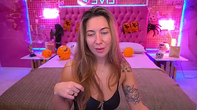 Snapshot of KateShanny chatting on 11-01-25, 07:21 KateShanny online show from 11-01-25, 07:21