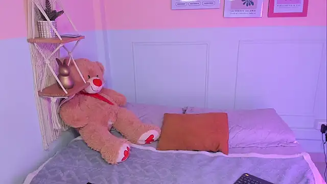 Camila Rivers online show from 02-12-26, 04:18