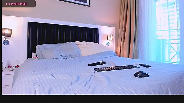 marrenaa online show from 11-09-25, 06:12