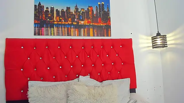 carolinacrus01 online show from 02-28-26, 06:09