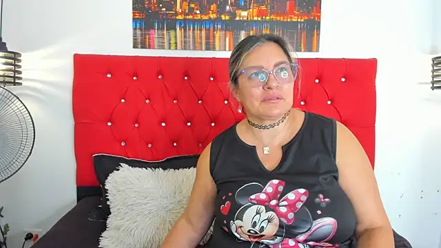 carolinacrus01 online show from 03-17-26, 05:27