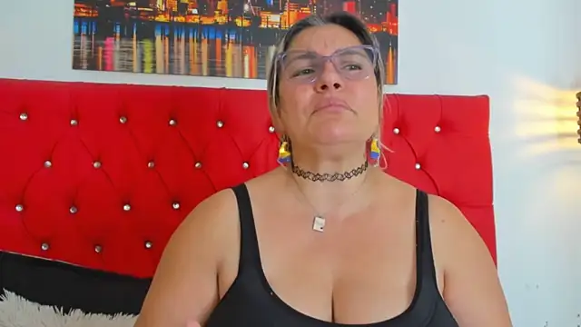 carolinacrus01 online show from 03-31-26, 06:41