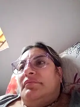 carolinacrus01 online show from 04-01-26, 10:51