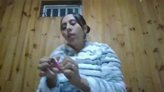 Roselingalvis13 online show from 10-20-25, 02:34