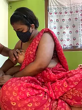 Snapshot of SwatiCam chatting on 11-03-25, 04:47 SwatiCam online show from 11-03-25, 04:47