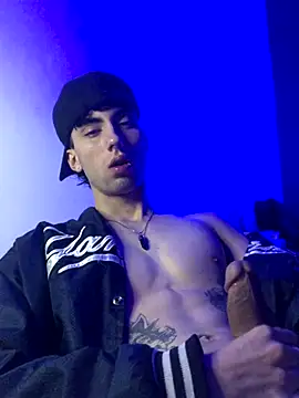 Snapshot of redmen69 chatting on 10-07-25, 03:14 redmen69 online show from 10-07-25, 03:14