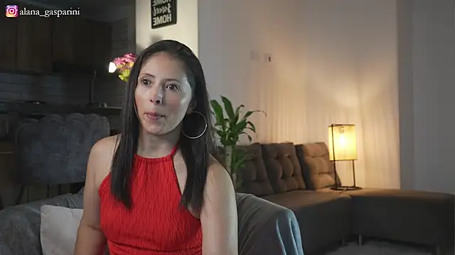 alana gasparini online show from 11-28-25, 02:25