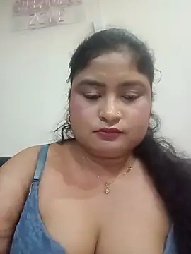 Snapshot of hornyriyanka chatting on 06-29-26, 10:26 hornyriyanka online show from 06-29-26, 10:26