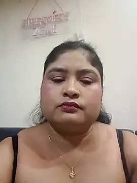 Snapshot of hornyriyanka chatting on 07-04-26, 02:40 hornyriyanka online show from 07-04-26, 02:40