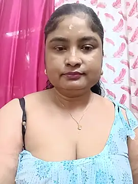 Snapshot of hornyriyanka chatting on 07-10-26, 02:05 hornyriyanka online show from 07-10-26, 02:05