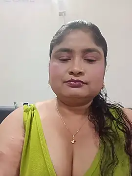 Snapshot of hornyriyanka chatting on 07-15-26, 02:50 hornyriyanka online show from 07-15-26, 02:50
