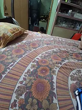 cutecouple1983 online show from 06-21-26, 07:27