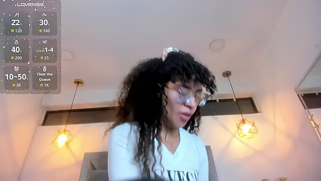 Hanna Cornee  online show from 02-11-26, 01:27