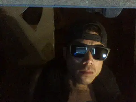 Lunaty00 online show from 04-19-26, 07:40