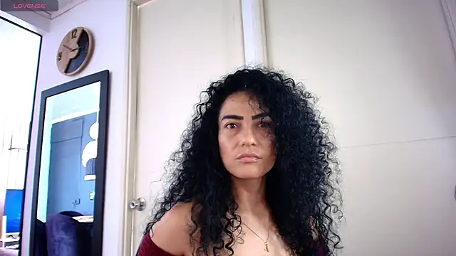 Snapshot of Koral369 chatting on 06-24-26, 06:18 Koral369 online show from 06-24-26, 06:18