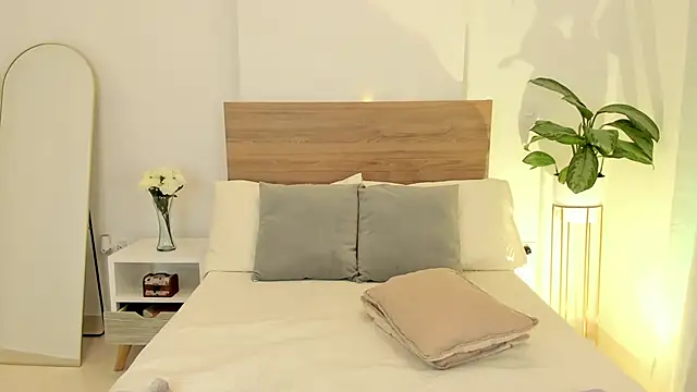 Lea Joness online show from 09-29-25, 11:42