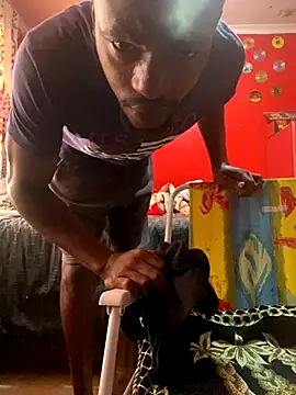 BaggyDirt online show from 11-23-25, 07:08