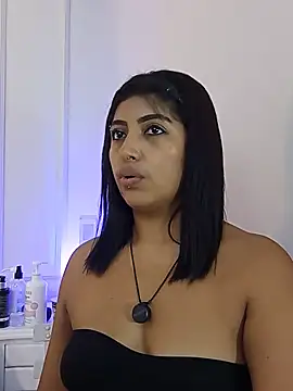Snapshot of Kaylachannell chatting on 06-10-26, 03:29 Kaylachannell online show from 06-10-26, 03:29