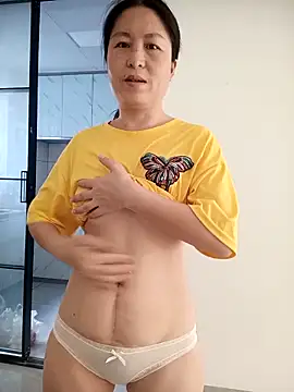 chengcheng12 online show from 10-04-25, 01:03