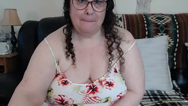 Snapshot of Juicy_Julie469 chatting on 03-02-26, 04:58 Juicy Julie469 online show from 03-02-26, 04:58