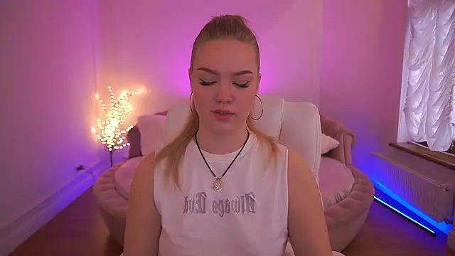 CelesteNoir online show from 12-18-25, 07:58