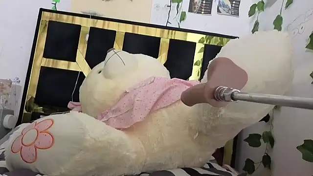 lucywhite13 online show from 01-14-26, 10:58