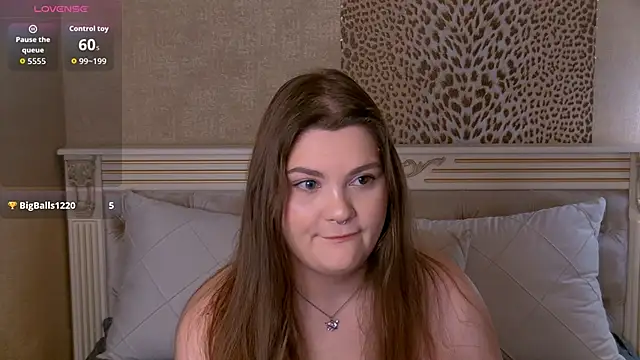 EmilyHyde online show from 09-30-25, 08:36