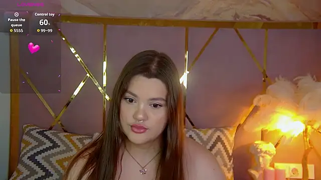 EmilyHyde online show from 10-16-25, 03:35