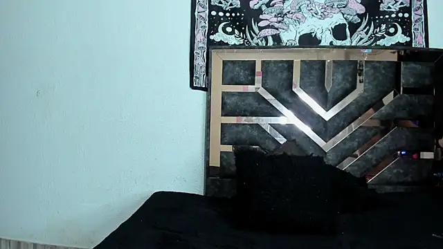 Dark Moon 21 online show from 10-24-25, 08:05