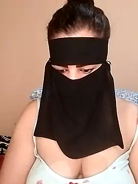 Snapshot of Sofia_maroc99 chatting on 06-29-26, 01:55 Sofia maroc99 online show from 06-29-26, 01:55