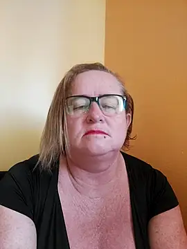 Miss-tetas online show from 02-05-26, 03:05