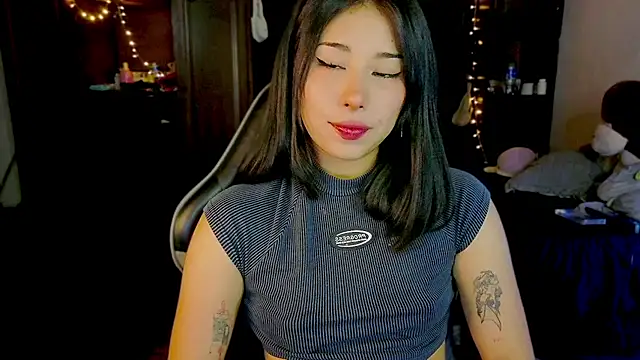 Snapshot of Shisuku_Sophi chatting on 07-03-26, 04:08 Shisuku Sophi online show from 07-03-26, 04:08