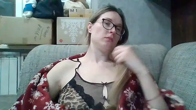 Snapshot of Jugira chatting on 04-21-26, 10:45 Jugira online show from 04-21-26, 10:45
