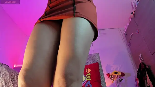 hot Dariana pantyhose online show from 04-02-26, 02:26