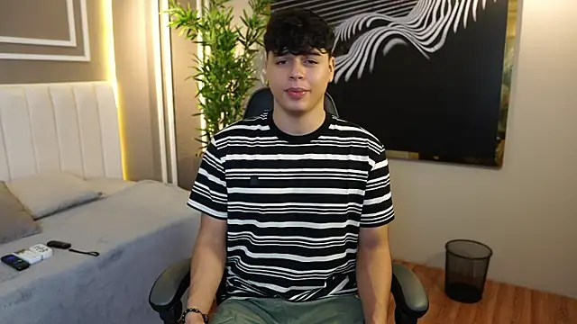 Ethan occonor online show from 11-11-25, 12:49