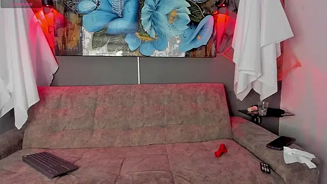 elizabeth lamer online show from 10-31-25, 06:25