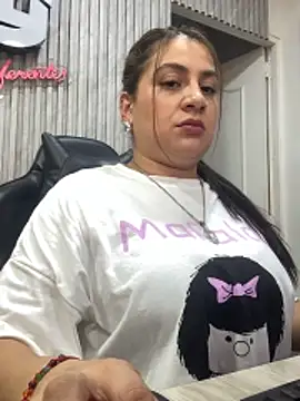 megvibes online show from 10-17-25, 04:42