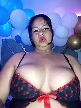 Snapshot of RosenRot07 chatting on 05-29-26, 12:36 RosenRot07 online show from 05-29-26, 12:36