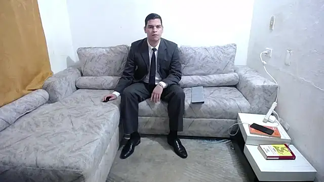 Victor Maitland online show from 10-29-25, 03:31