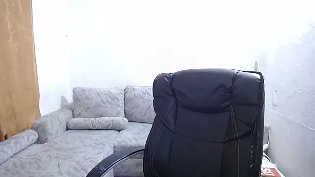 Snapshot of Victor_Maitland chatting on 05-24-26, 03:55 Victor Maitland online show from 05-24-26, 03:55