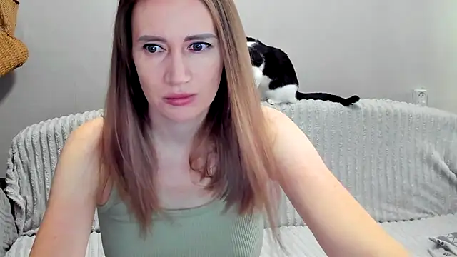 Snapshot of JessFoxxx chatting on 05-21-26, 03:57 JessFoxxx online show from 05-21-26, 03:57