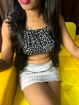 Snapshot of its_ur_flora chatting on 09-24-25, 10:46 its ur flora online show from 09-24-25, 10:46