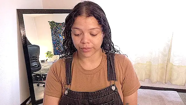 Snapshot of Amanda_sweet chatting on 06-18-26, 01:26 Amanda sweet online show from 06-18-26, 01:26