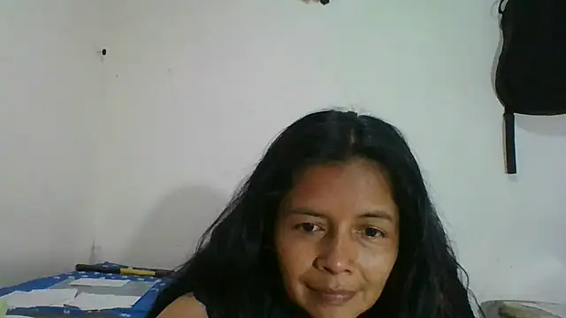 Snapshot of DianaOchoa_ chatting on 04-21-26, 08:01 DianaOchoa online show from 04-21-26, 08:01